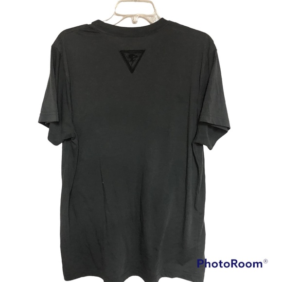 Oakley Men’s XL T Shirt with Camo Letters on Dark Gray Background - Picture 2 of 6